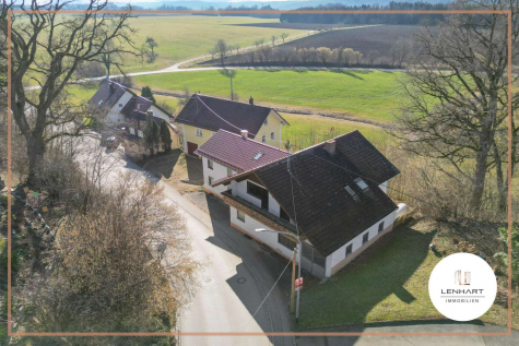 **Käuferprovisionsfrei**2 Häuser in Zaiertshofen**Insgesamt 5 Wohneinheiten**Garagen & Stellplätze**, 86498 Kettershausen, Mehrfamilienhaus