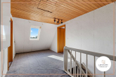 Dachgeschoss_K-12FaS - **Käuferprovisionsfrei*Wohnhaus in Münsterhausen*Gartenidylle & Überdachte Sonnenterrasse**