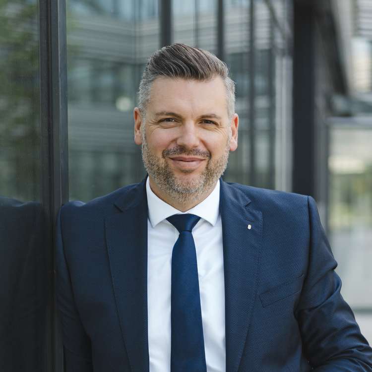 Ralf Lenhart